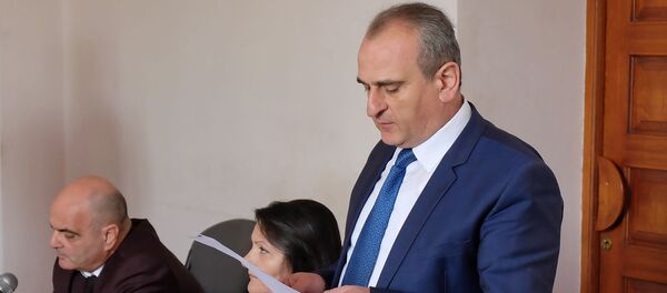 Речь адвоката семьи генерала Манвела Григоряна Карена Камаляна вовремя судебного заседании (2 мая 2019). Еревaн - Sputnik Արմենիա