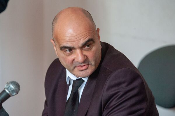 Մանվել Գրիգորյանի վիճակը ժամ ժամի վատանում է, բժշկական եզրակացությունը՝ ուշանում. պաշտպան  - Sputnik Արմենիա