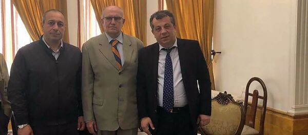 В генконсульстве Армении в Алеппо состоялась встреча с советником верховного муфтия Сирии Баселем Кас Насраллой (1 мая 2019). Алеппо - Sputnik Արմենիա