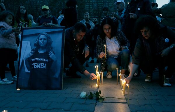 Портрет болгарской журналистки Виктории Мариновой, убитой в северном городе Русе (8 октября 2018). София - Sputnik Армения