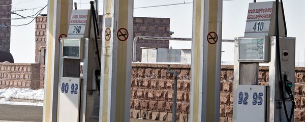 Бензин. Бензоколонка Бензин. Бензоколонка - Sputnik Армения