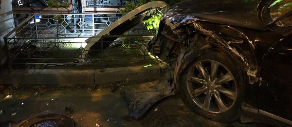 Дорожно-транспортное происшествие на перекрестке улиц Амиряна и Закяна (3 мая 2019). Еревaн - Sputnik Արմենիա
