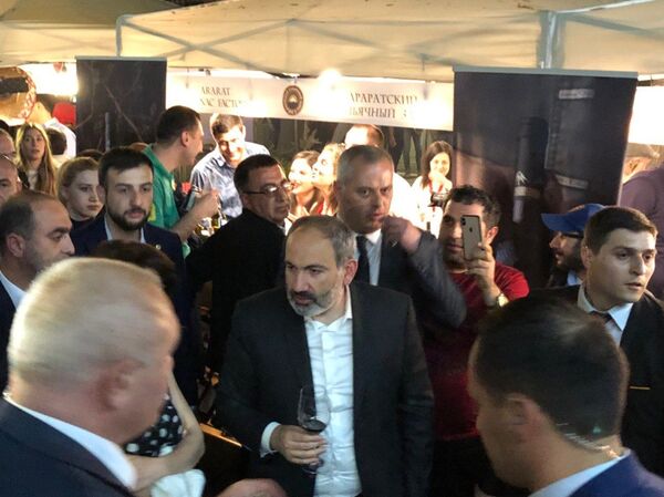 Винные дни стали одним из важных брендов Армении - Пашинян - Sputnik Армения