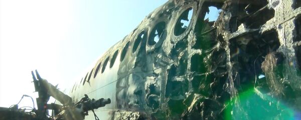 Сотрудники Следственного Комитета РФ на месте трагедии в аэропорту Шереметьево (6 мая 2019). Москвa - Sputnik Армения