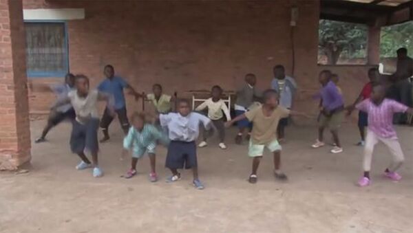 Танцующие дети в Руанде - Sputnik Армения