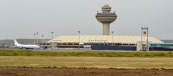 Вид на старое здание аэропорта Звартноц с близлежайших полей (7 мая 2019). Ереван Вид на старое здание аэропорта Звартноц с близлежайших полей (7 мая 2019). Ереван - Sputnik Արմենիա