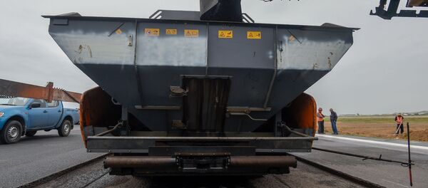 Ремонт взлетно-посадочной полосы в аэропорту Звартноц (7 мая 2019). Ереван Ремонт взлетно-посадочной полосы в аэропорту Звартноц (7 мая 2019). Ереван - Sputnik Արմենիա