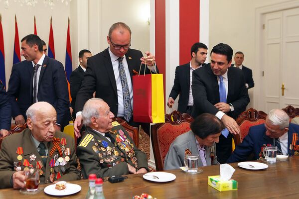 Հայրենական մեծ պատերազմի մասնակից վետերաններին առաջին անգամ հրավիրել են ԱԺ - Sputnik Արմենիա