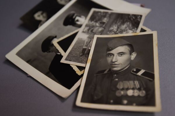 Такими мы счастливыми бывали: как в Армении снова сбылись слова Ольги Берггольц Такими мы счастливыми бывали: как в Армении снова сбылись слова Ольги Берггольц - Sputnik Армения