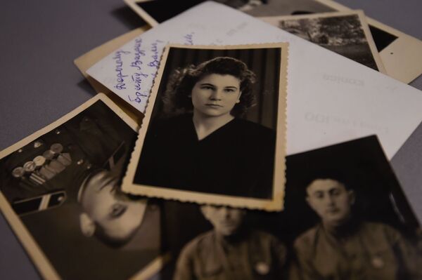 Такими мы счастливыми бывали: как в Армении снова сбылись слова Ольги Берггольц Такими мы счастливыми бывали: как в Армении снова сбылись слова Ольги Берггольц - Sputnik Армения