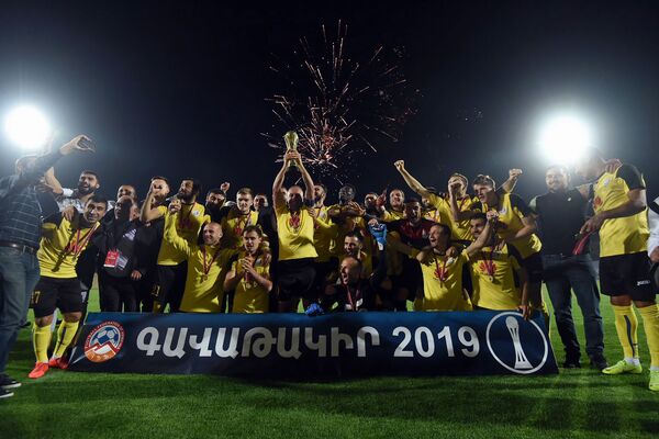 «Ալաշկերտը» պատմության մեջ առաջին անգամ նվաճեց Հայաստանի գավաթը. լուսանկարներ - Sputnik Արմենիա