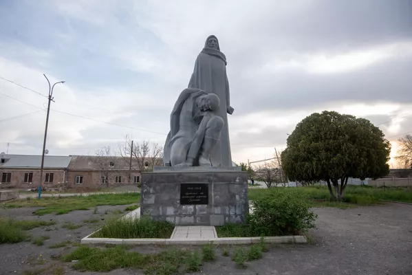 Мемориал памяти павших в Великой Отечественной войне в селе Мхчян Мемориал памяти павших в Великой Отечественной войне в селе Мхчян - Sputnik Армения