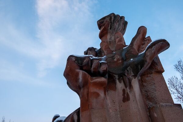 Հայրենական Մեծ պատերազմին նվիրված հուշարձան Երևանում. «Չկա պատերազմ» - Sputnik Արմենիա