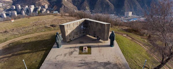 Мемориал памяти павших в Великой Отечественной войне в городе Капане - Sputnik Արմենիա