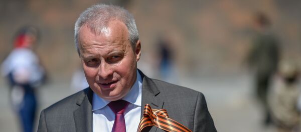 Чрезвычайный и Полномочный посол России в Армении Сергей Копыркин в парке Победы (9 мая 2019). Еревaн Чрезвычайный и Полномочный посол России в Армении Сергей Копыркин в парке Победы (9 мая 2019). Еревaн - Sputnik Армения