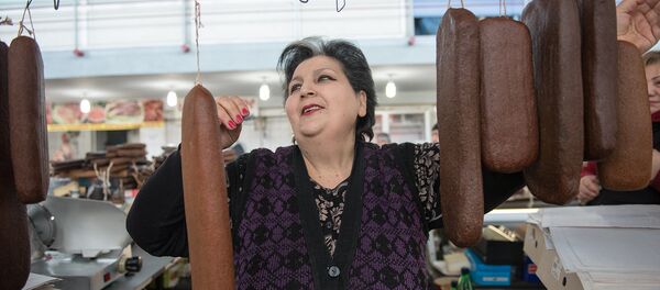 Рынок. Суджух и бастурма - Sputnik Армения