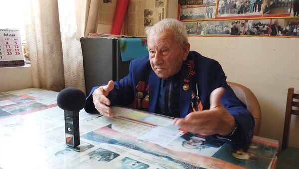 101 տարեկան Հուսիկ պապն անգիր հիշում է Թումանյանի քառյակն ու բացահայտում իր երկարակեցության գաղտնիքը - Sputnik Արմենիա