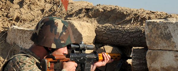 Армянский военнослужащий на боевой позиции Армянский военнослужащий на боевой позиции - Sputnik Արմենիա