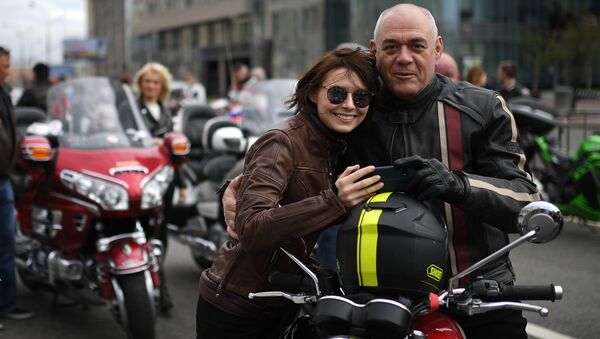 Мотофестиваль Москва – город для мотоциклистов. Доренко с женой - Sputnik Արմենիա