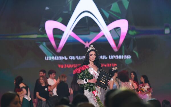 Мисс Армения 2019 Айкуи Матевосян - Sputnik Армения