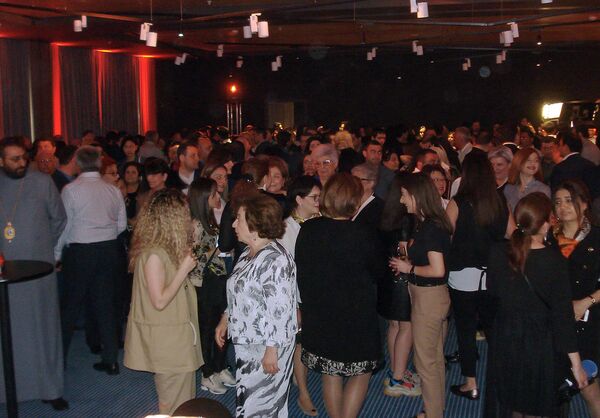 Երկրորդ անգամ առանց հեղինակի․ Երևանում կայացավ Ռոբերտ Քոչարյանի գրքի շնորհանդեսը - Sputnik Արմենիա