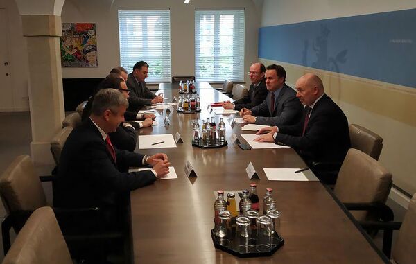 Встреча премьер-министров Армении и Люксембурга Никола Пашиняна и Ксавье Беттеля (13 мая 2019). Люксембург - Sputnik Армения