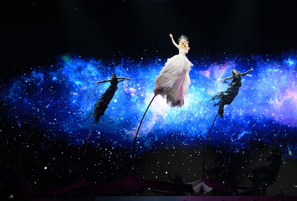 Представительница Австралии Кейт Миллер-Хайдке выступает с песней Zero Gravity на репетиции первого полуфинала Международного конкурса песни Евровидение-2019 в Тель-Авиве (13 мая 2019). Израиль - Sputnik Армения