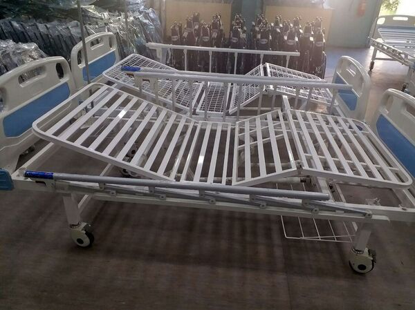 Велосипеда не изобретали, но... В Армении стали выпускать койки и инвалидные кресла Велосипеда не изобретали, но... В Армении стали выпускать койки и инвалидные кресла - Sputnik Армения