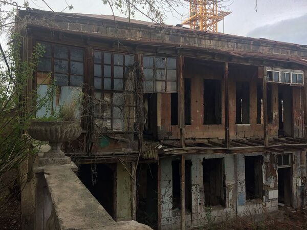 Գյումրու պատմության մոռացված մասնիկը. ինչ կլինի Ֆրունզիկի և Գալյա Նովենցի «սիրո տան» հետ - Sputnik Արմենիա