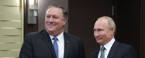 Президент РФ В. Путин встретился в Сочи с госсекретарем США М. Помпео и главой МИД РФ С. Лавровым - Sputnik Армения
