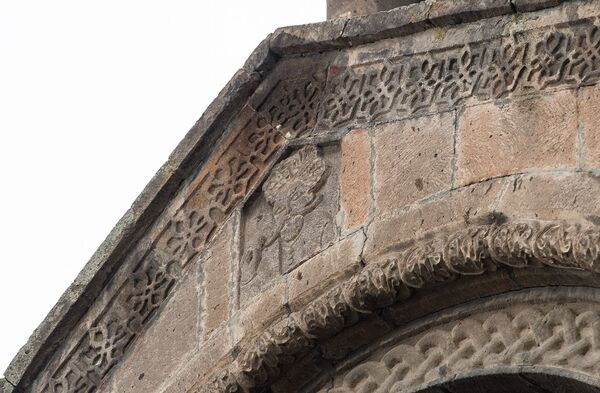 Изображение шаха Аббаса под сводами северного купола Кафедрального собора Изображение шаха Аббаса под сводами северного купола Кафедрального собора - Sputnik Արմենիա