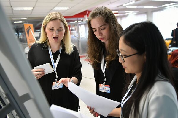 SputnikPro провел в Москве очередную сессию для журналистов из стран СНГ и Балтии SputnikPro провел в Москве очередную сессию для журналистов из стран СНГ и Балтии - Sputnik Армения