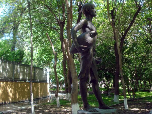 Ջուր եմ ծախում, սա՜ռը ջուր, բայց արդեն Պեպոյից քիչ այն կողմ, առաջվա տեղից քիչ հեռու - Sputnik Արմենիա