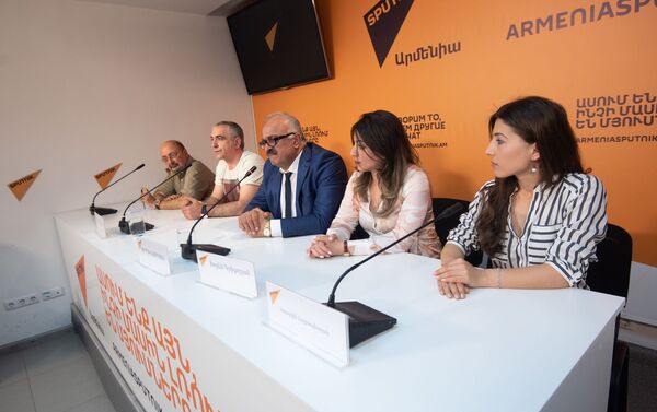 Пресс-конференция, приуроченная к предстоящему IX Международному Фестивалю толмы (17 мая 2019). Еревaн - Sputnik Армения