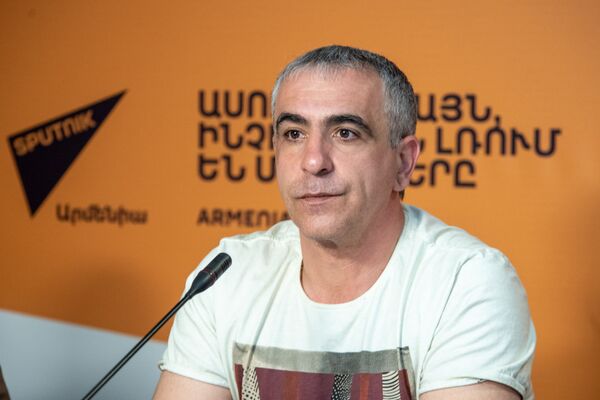 Грандиозное событие: фестиваль толмы переехал в знаковое для армян место Грандиозное событие: фестиваль толмы переехал в знаковое для армян место - Sputnik Армения