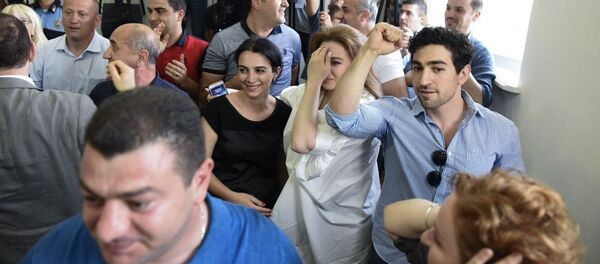 Левон Кочарян в зале суда во время оглашения решения об освобождении отца из-под стражи (18 мая 2019). Еревaн - Sputnik Армения