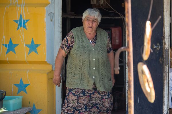 Տեսողական խաբկա՞նք, թե՞ ծռմռված պատեր. կյանքը Ողջաբերդի հոսող հողի վրա Տեսողական խաբկա՞նք, թե՞ ծռմռված պատեր. կյանքը Ողջաբերդի հոսող հողի վրա - Sputnik Արմենիա