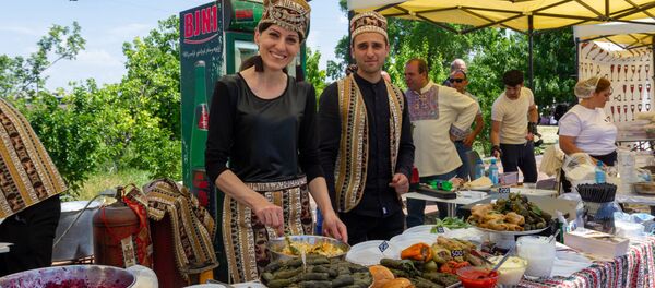 Девятый Международный фестиваль толмы (19 мая 2019). Армения - Sputnik Армения