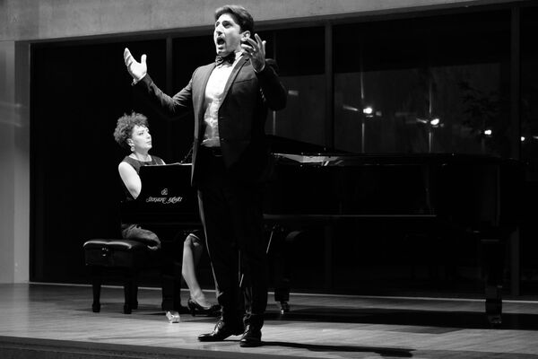 Բիզնեսից օպերա. ինչպես հաջողակ բիզնեսմեն-մենեջերն ամեն ինչ թողեց հանուն երգի Բիզնեսից օպերա. ինչպես հաջողակ բիզնեսմեն-մենեջերն ամեն ինչ թողեց հանուն երգի - Sputnik Արմենիա