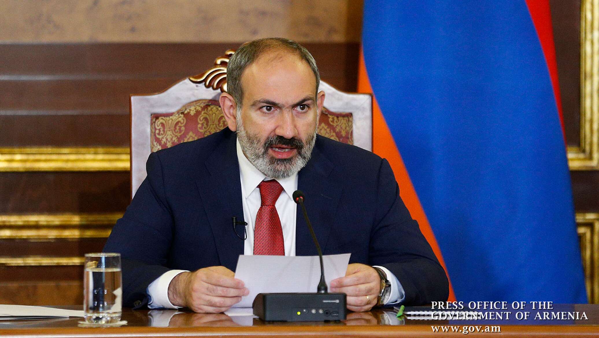 Пашинян премьер. Nikol Pashinyan. Пашинян премьер-министр Армении. Никол Пашинян варчапет.