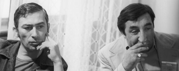 Вахтанг Кикабидзе и Фрунзик Мкртчян Вахтанг Кикабидзе и Фрунзик Мкртчян - Sputnik Արմենիա