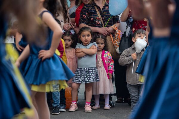 Իր օրենքներով ապրող բազմազավակ ընտանիքների գյուղը. ՍՕՍ-ում գերիշխում է սերը - Sputnik Արմենիա