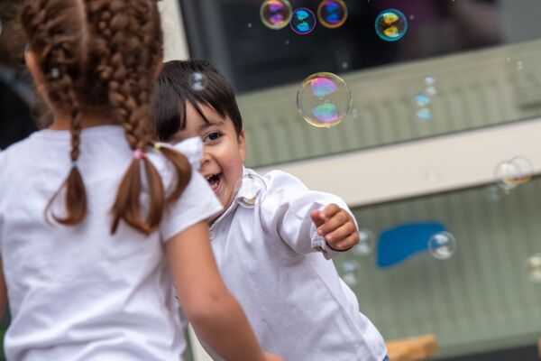 Իր օրենքներով ապրող բազմազավակ ընտանիքների գյուղը. ՍՕՍ-ում գերիշխում է սերը - Sputnik Արմենիա