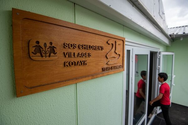 Ругаемся, обижаемся, но любим: SOS- мамы заменили детям родительское тепло Ругаемся, обижаемся, но любим: SOS- мамы заменили детям родительское тепло - Sputnik Армения