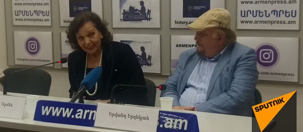 Ֆրանսիահայ երգչուհի Ռոզի Արմենի շնորհավորանքը Շառլ Ազնավուրի ծննդյան կապակցությամբ - Sputnik Արմենիա