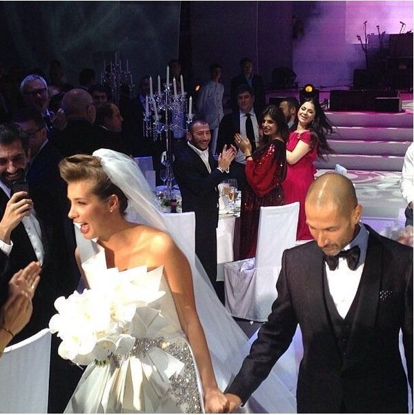 Выбрала израильский бренд? Известно, сколько стоит свадебное платье Насти Каменских - фото Выбрала израильский бренд? Известно, сколько стоит свадебное платье Насти Каменских - фото - Sputnik Армения