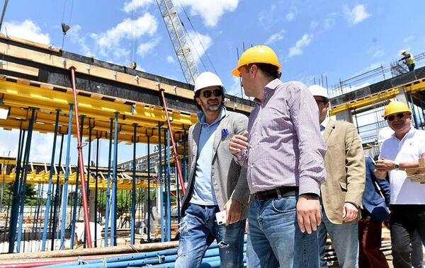 Будет самым крутым в регионе: экс-премьер Грузии Иванишвили строит армянский театр - Sputnik Армения