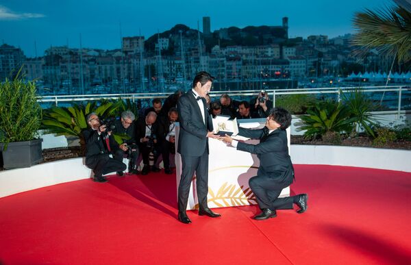 Впервые в истории Оскара главный приз получил фильм на иностранном языке - Sputnik Армения