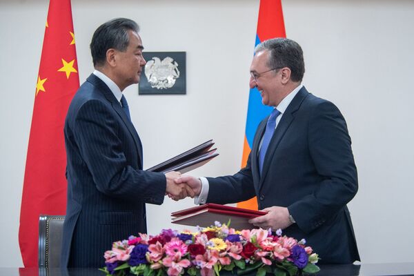 Главы МИД Армении и Китая подписали соглашение об отмене визового режима - Sputnik Армения
