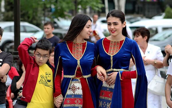 «Արի պարի Քոչարիին» միացել է նաև Ուզբեկստանի հայ համայնքը - Sputnik Արմենիա